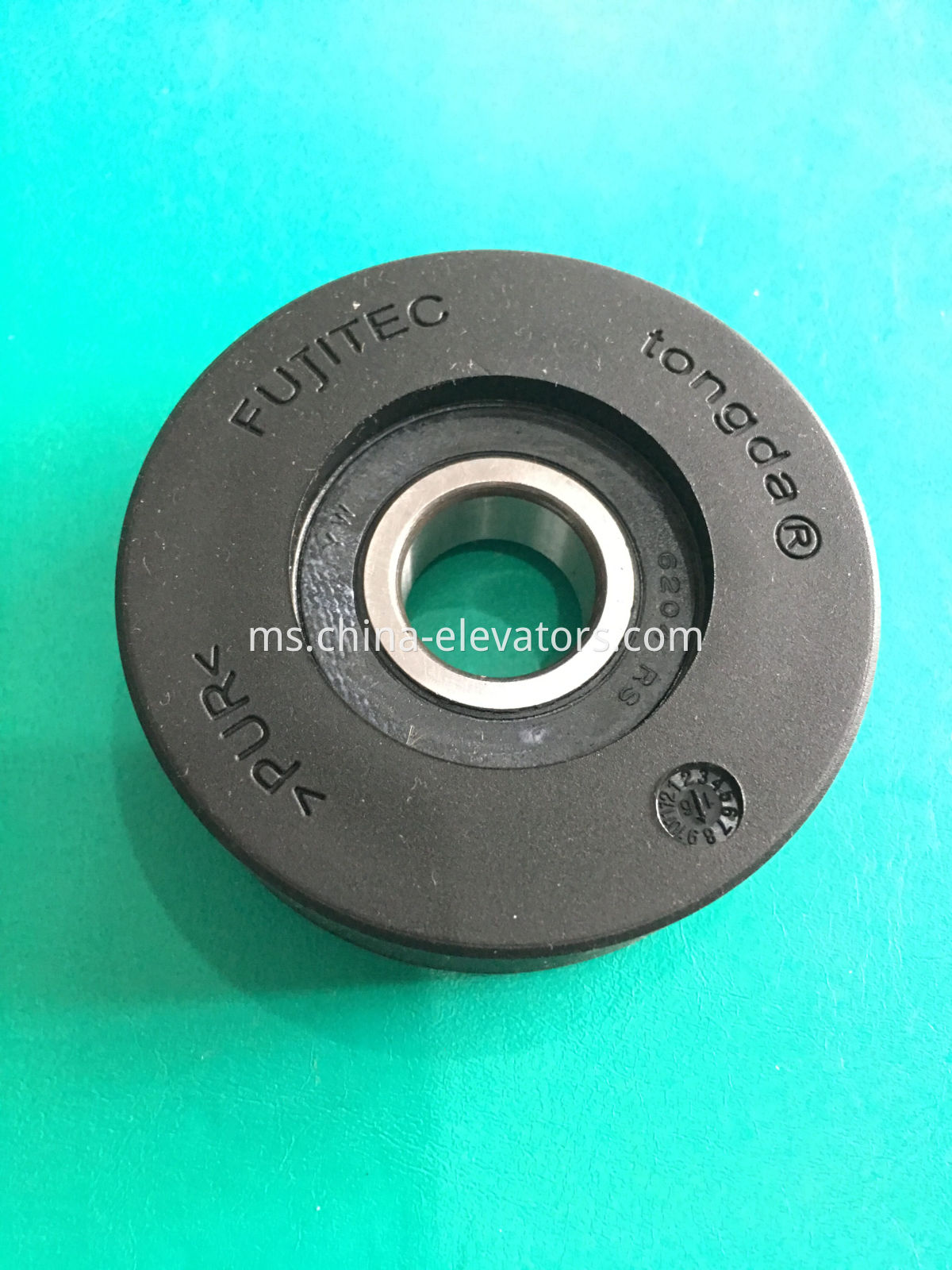 Fujitec Escalator Step Roller 75X23.5X6204